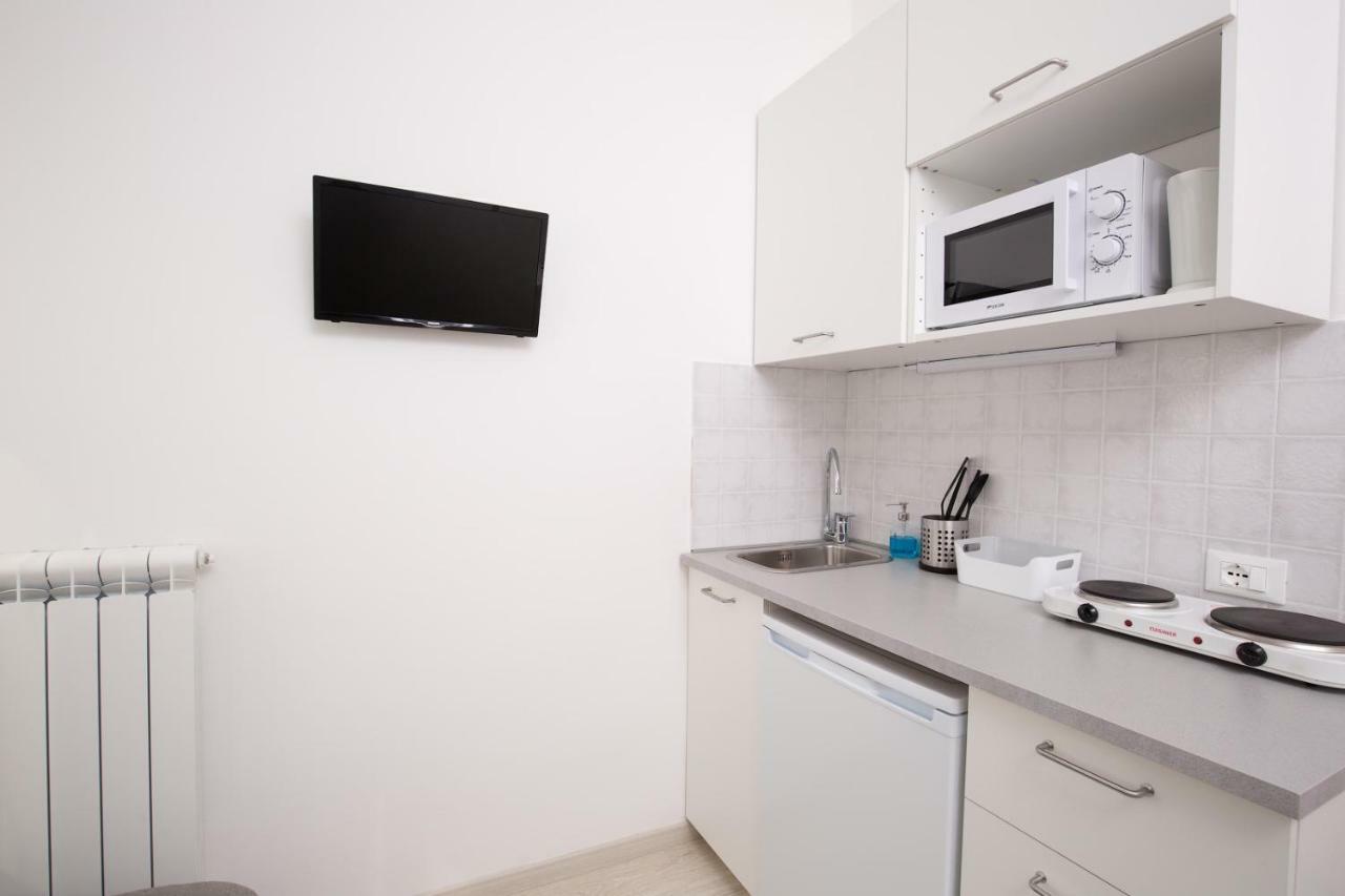 Rimini Youth Apartment Екстер'єр фото
